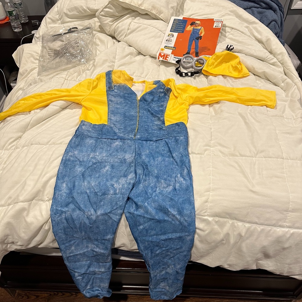 Minion Kevin Costume